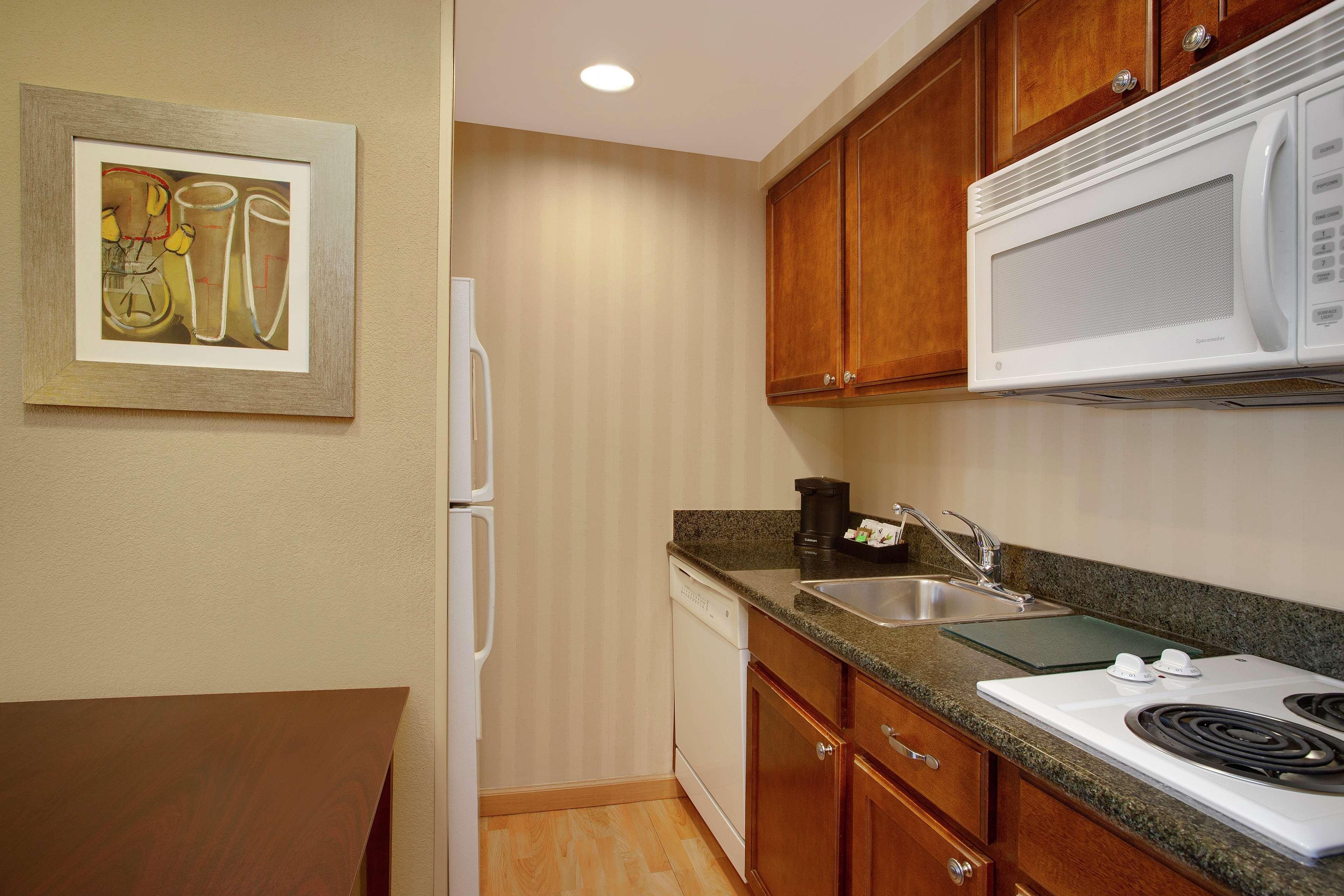 Homewood Suites By Hilton Tampa-Brandon Exterior photo